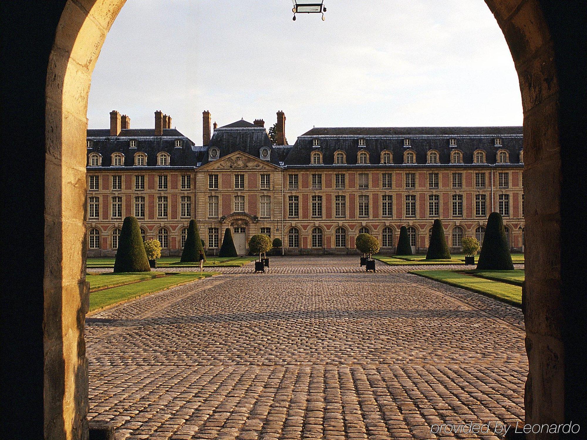 Hotel ibis Château de Fontainebleau Extérieur photo