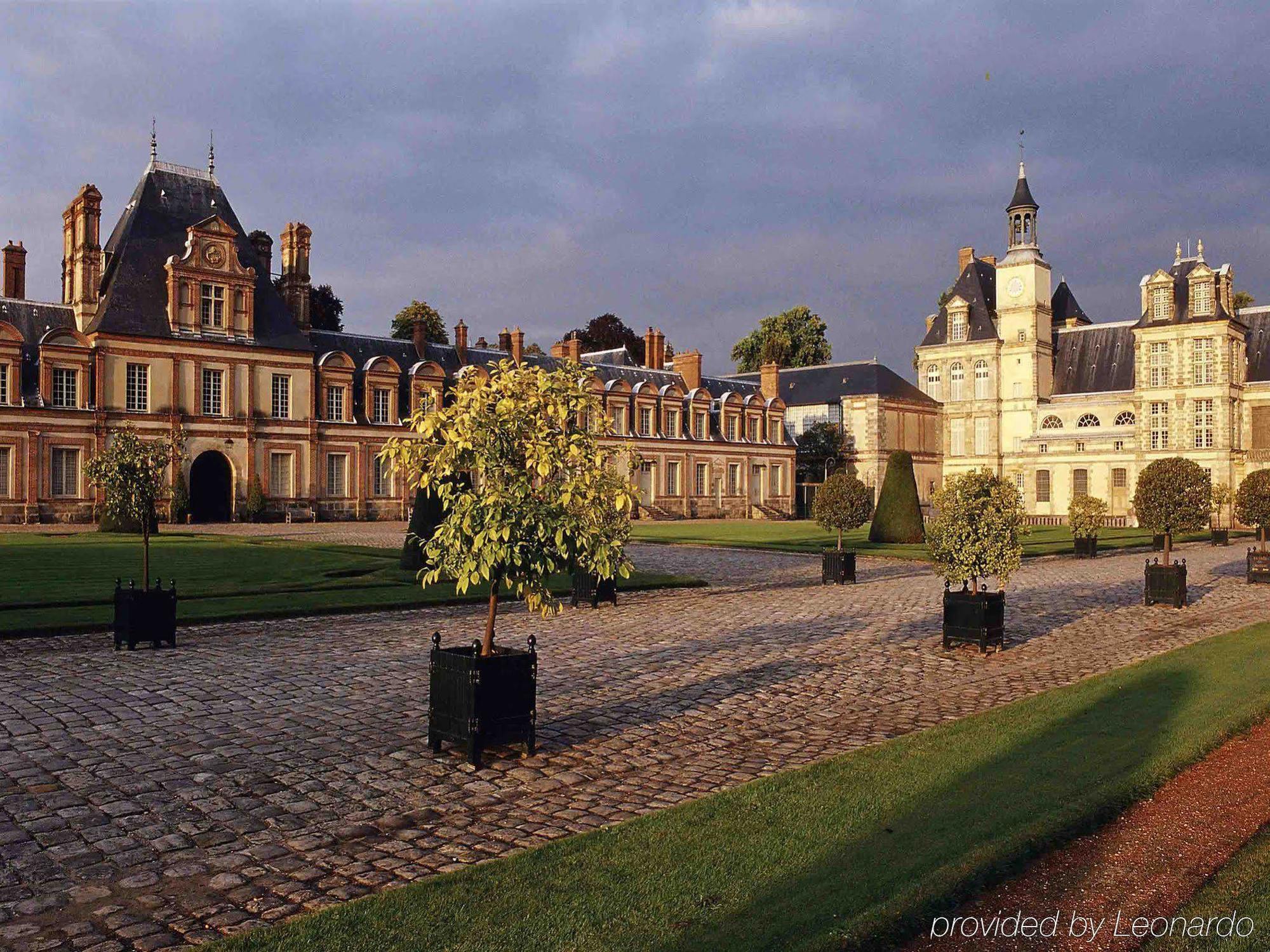 Hotel ibis Château de Fontainebleau Extérieur photo